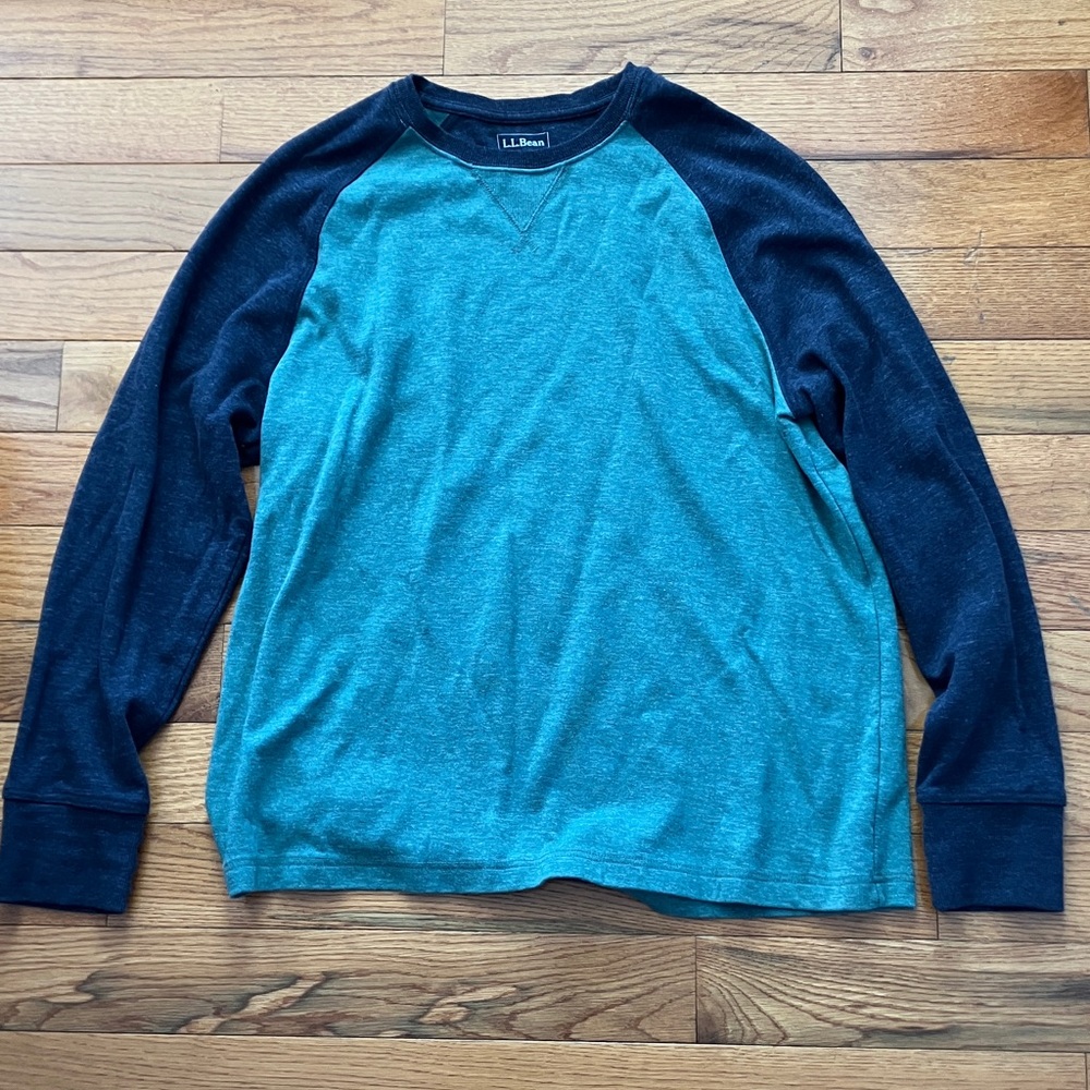 L.L.Bean -  Men's Crewneck Slightly Fitted Long-Sleeve Navy and Green - Large